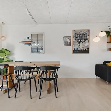 Apartmán In With Kitchen Risskov